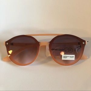 Peach/Pink Horn-rimmed mauve lenses sunglasses
